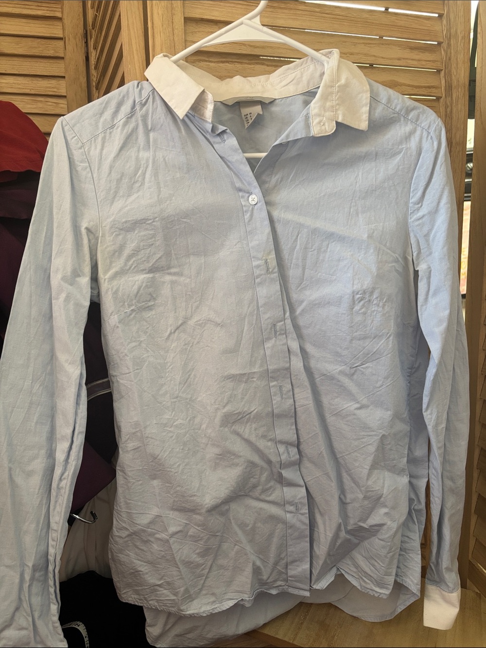 H&M Light Blue Button-Down Shirt with White Collar 6